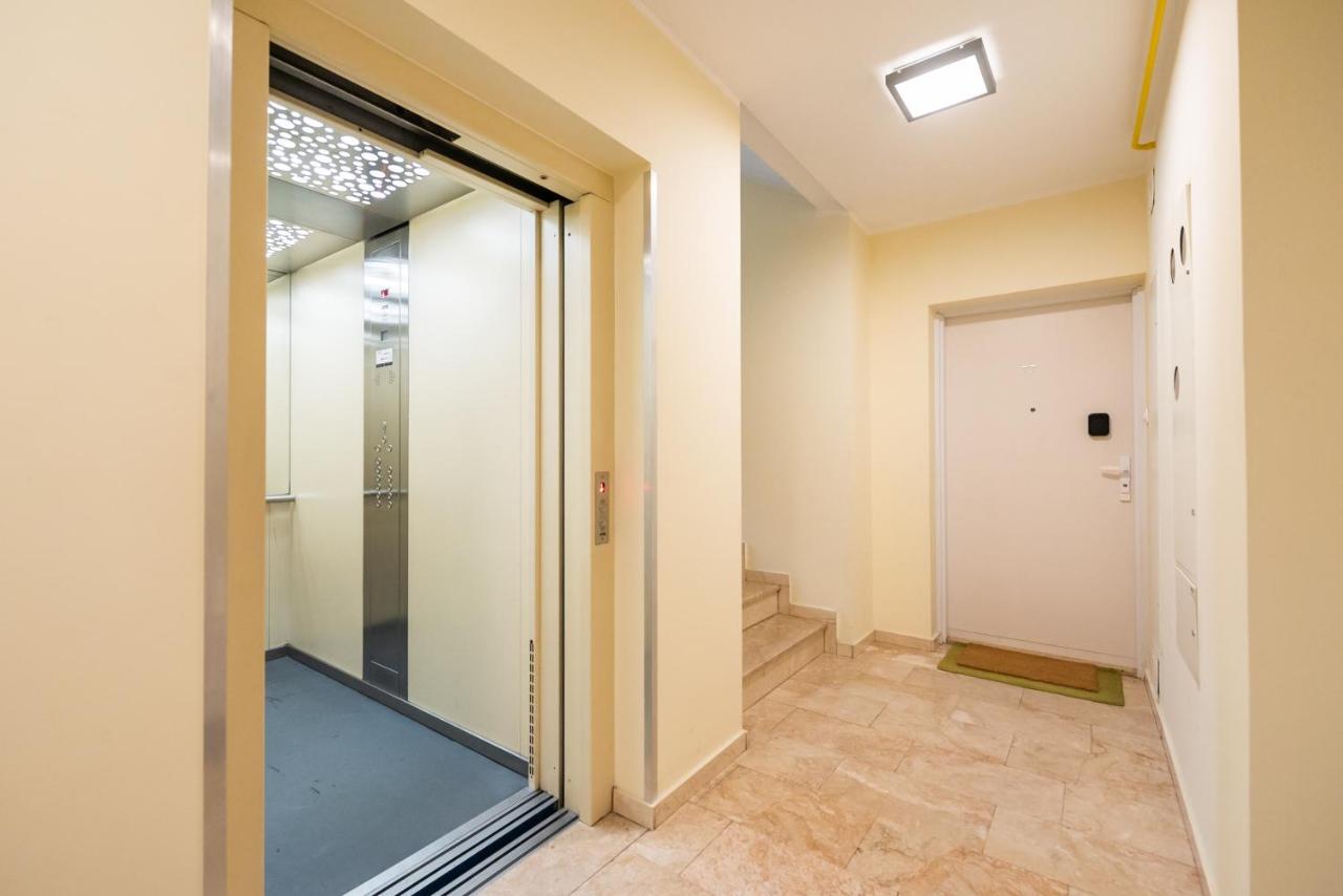 Ken 54 2-Bedroom Apartment Warschau Exterior foto